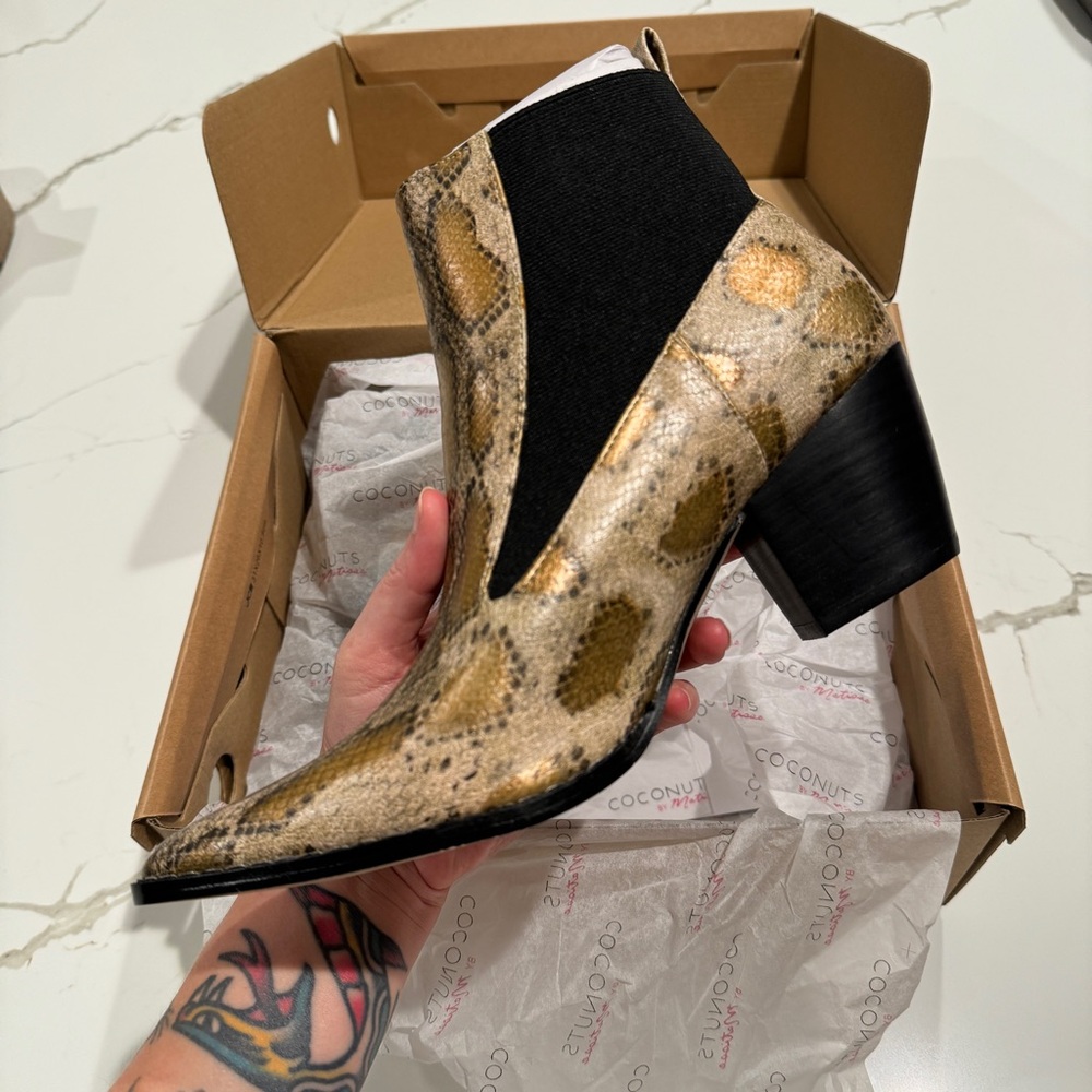 Coconuts by Matisse Kyoto Snake Boots